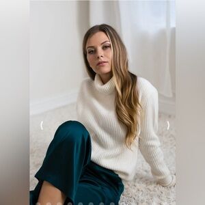 Ravella Tessa Turtleneck Sweater in Natural White